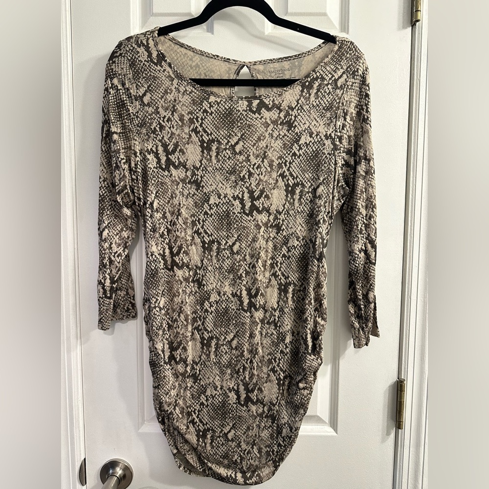 Motherhood Maternity 3/4 Sleeve Medium Top